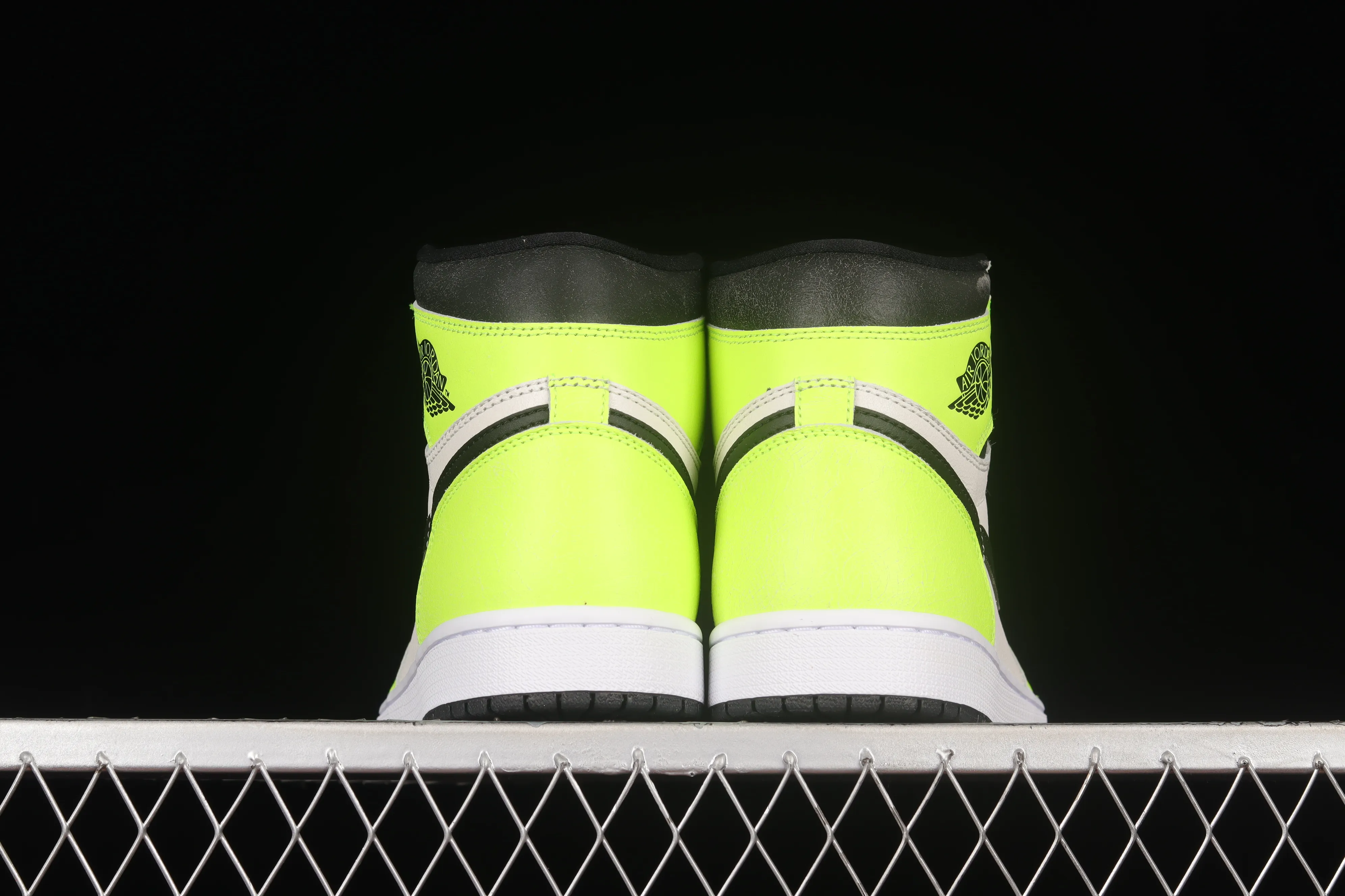 All categories Air Jordan Jordan series basketball shoes Air Jordan 1 High pure original version Air Jordan 1 High OG "Volt" AJ1 Joe 1 new fluorescent green 555088-702